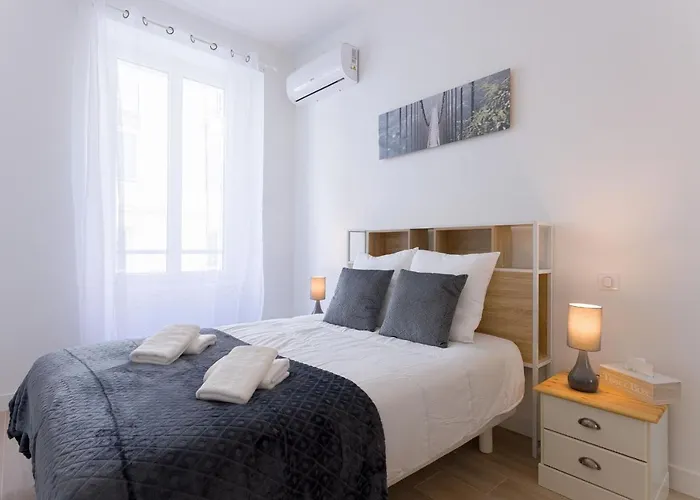 Rue De Bone By Halldis 아파트 *