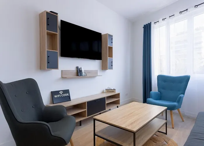 Rue De Bone By Halldis * 칸느