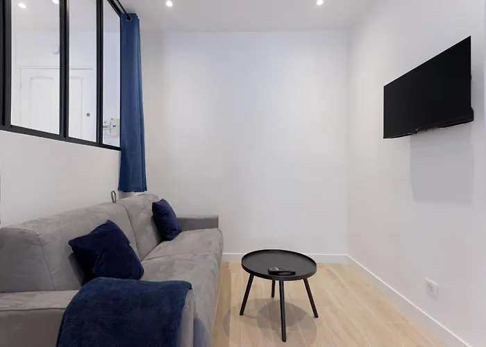 Rue De Bone By Halldis